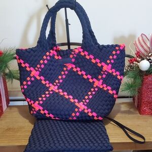 Stylish Parker & Hyde Neoprene Woven Navy and Pink Woven Tote Bag with Pouch